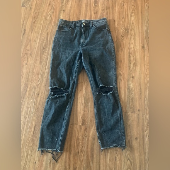 Abercrombie & Fitch Denim - Abercrombie and Fitch Distressed Ultra High Rise Mom Jeans 29 (8R)